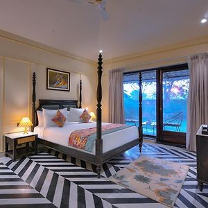 Luxury Suite Cottage Private Garden Pool